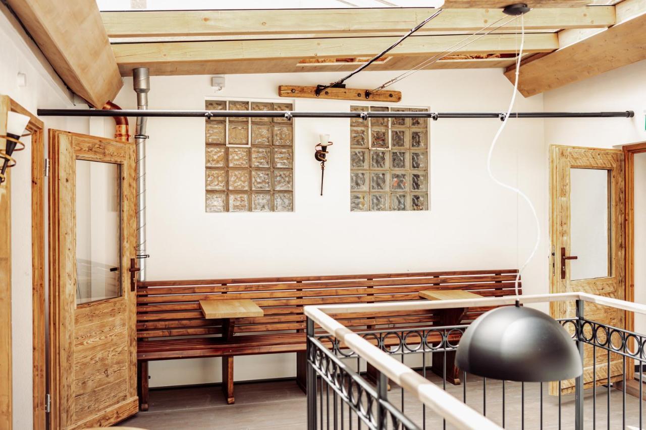 Gasthaus Zum Adler Großwallstadt Esterno foto